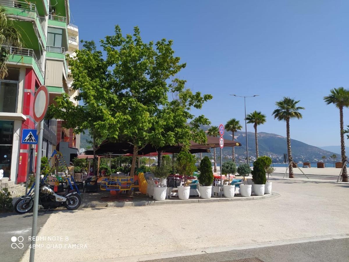 Coastal Retreat - Beach Apartment Vlorë Εξωτερικό φωτογραφία