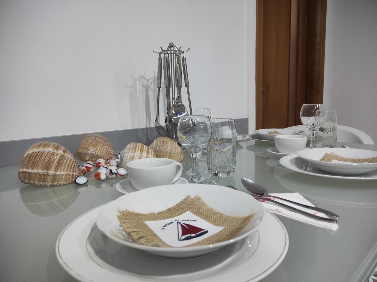 Coastal Retreat - Beach Apartment Vlorë Εξωτερικό φωτογραφία